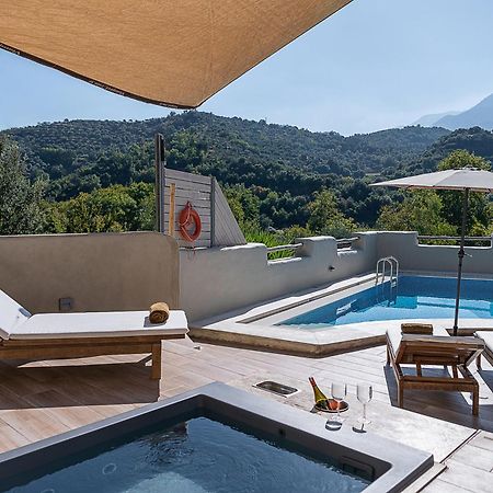 Verekinthos Villas - Pool, Hot Tub, Bbq, Kids Playground, Stunning Mountain Views Yerolakkos Bagian luar foto