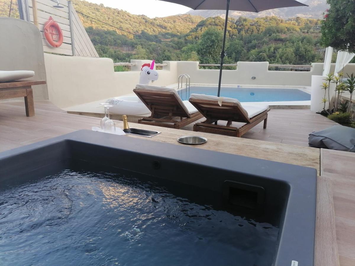 Verekinthos Villas - Pool, Hot Tub, Bbq, Kids Playground, Stunning Mountain Views Yerolakkos Bagian luar foto