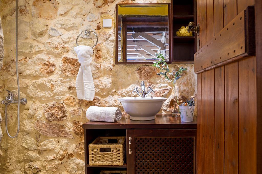 Verekinthos Villas - Pool, Hot Tub, Bbq, Kids Playground, Stunning Mountain Views Yerolakkos Bagian luar foto